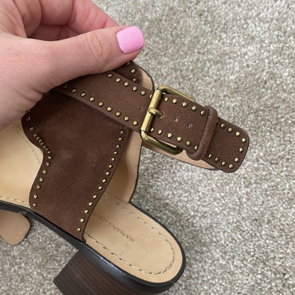 Banana Republic Daze Suede Sandal - Picture 7 of 10